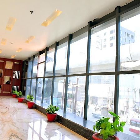 Hotel Vinayak ลัคเนา ภายนอก รูปภาพ